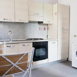 https://house-in-ronchetto-delle-rane.it-lombardy.com